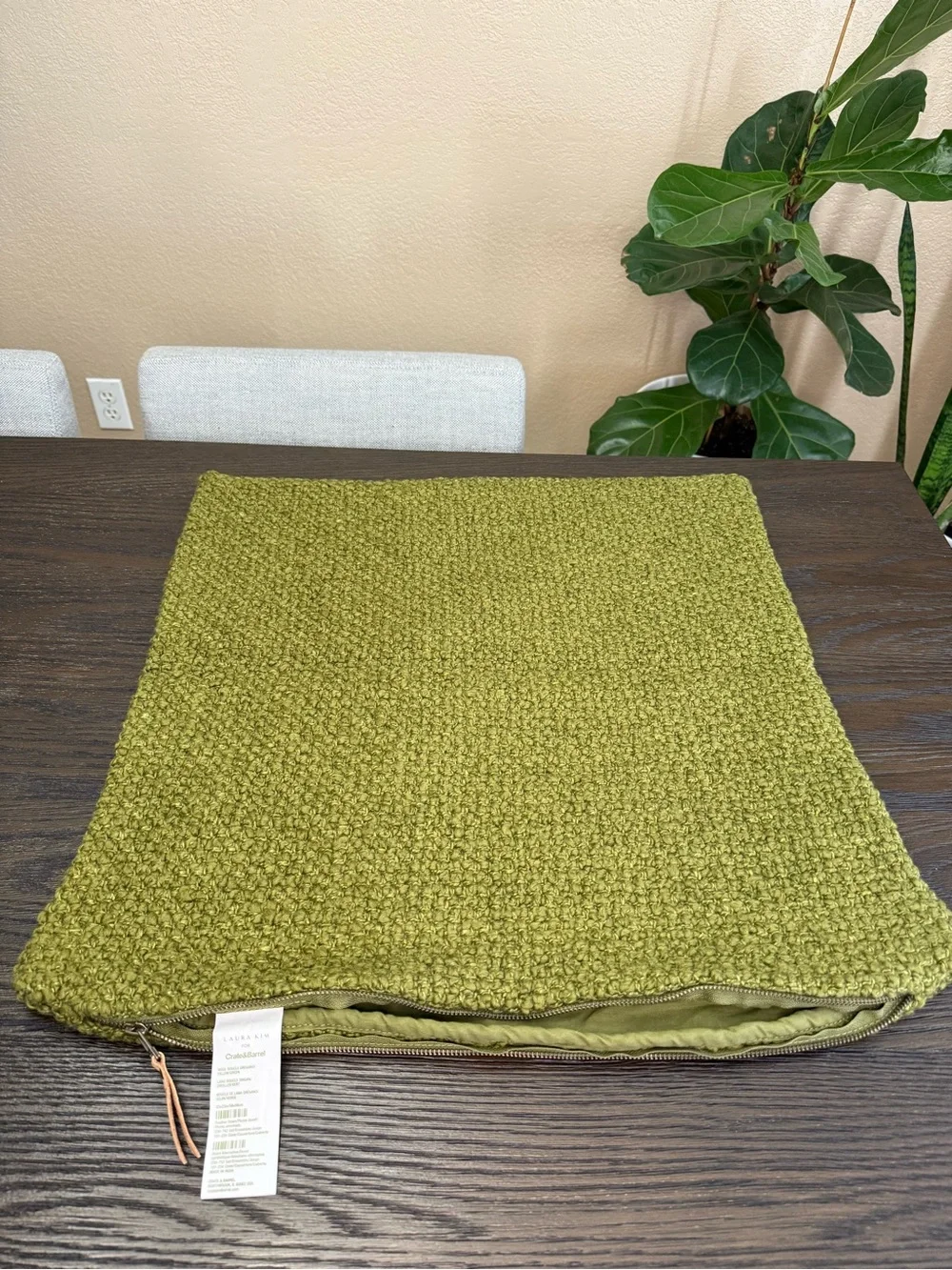 Crate & Barrel Laura Kim Wool Boucle Oregano Green 23x23 Pillow Cover NWOT